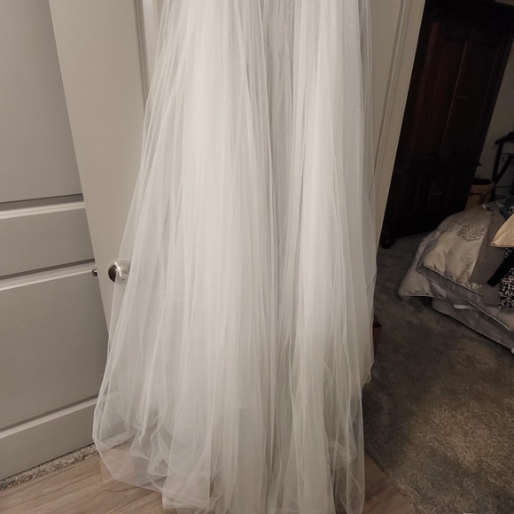 Detachable Designer Wedding Dress Train - Picture 6 of 7